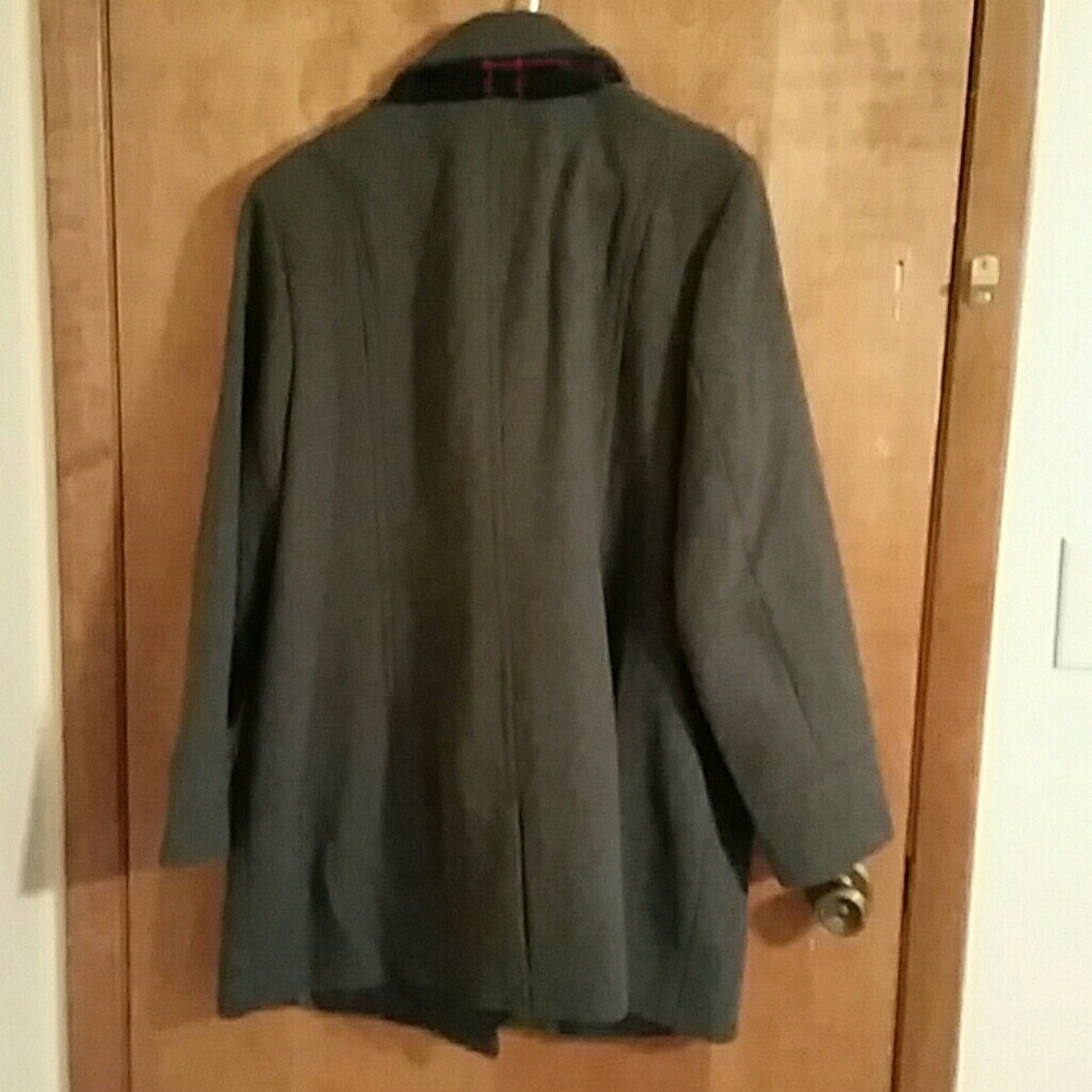 Ladies wool coat, gray very warm - Picture 3 of 4