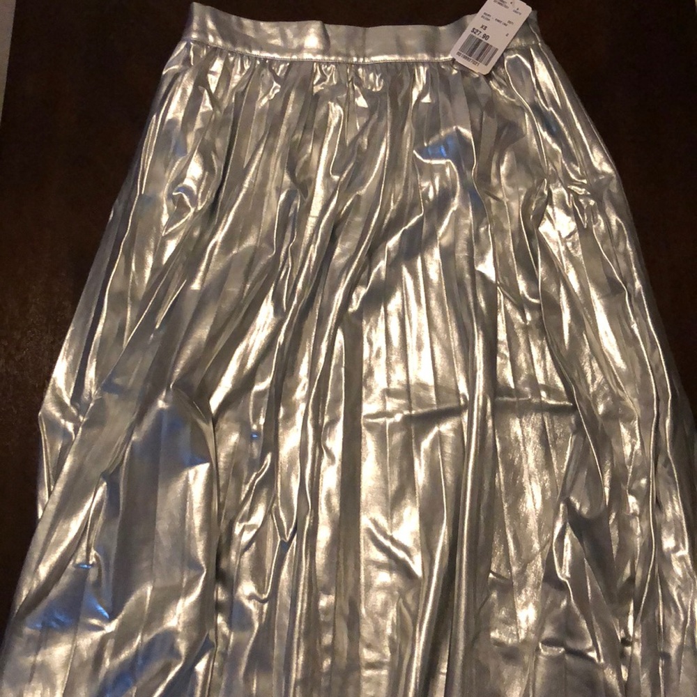 Women’s Forever 21 Silver Midi Skirt
