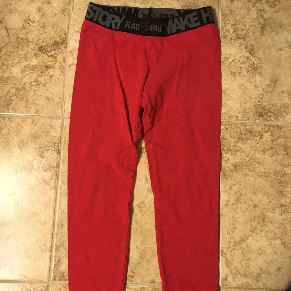 Red flag nor fail leggings
