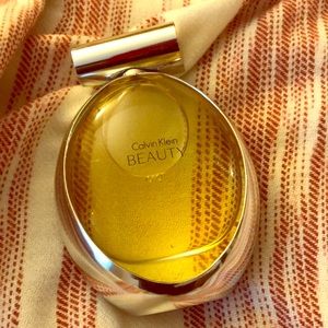 ⭐️⭐️BEAUTY by CALVIN KLEIN⭐️⭐️