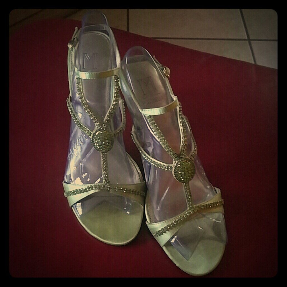 Lime Green Jeweled Style Heel Gem