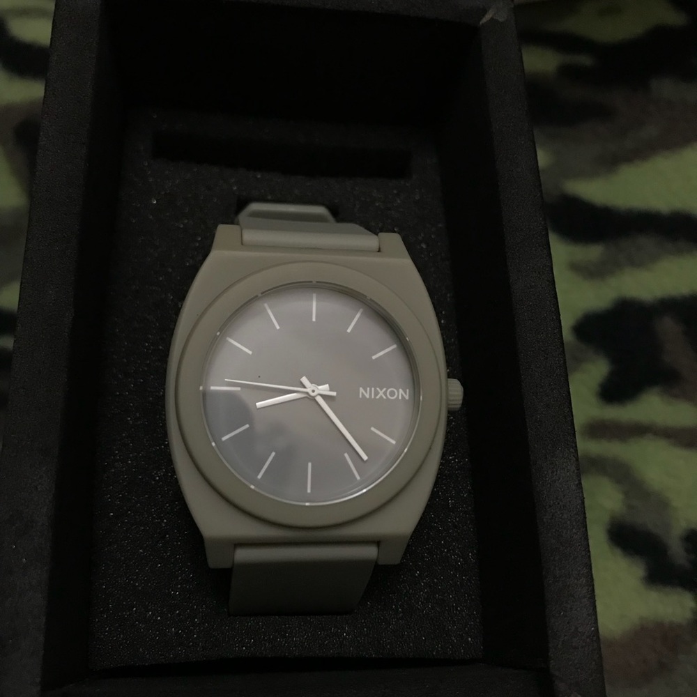Nixon time teller P -matte gray
