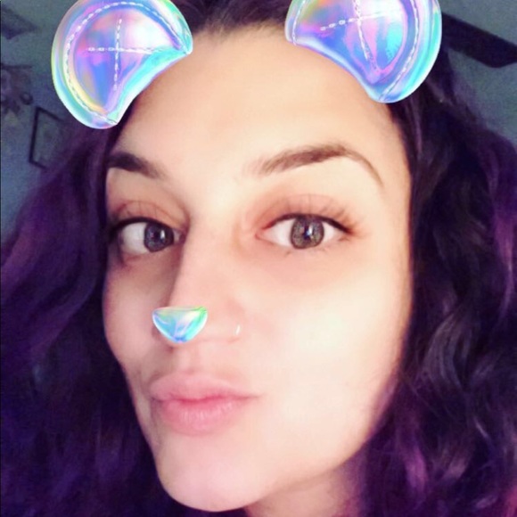 Meet your Posher, Jasmin aka Oak & Petal... - Picture 6 of 8