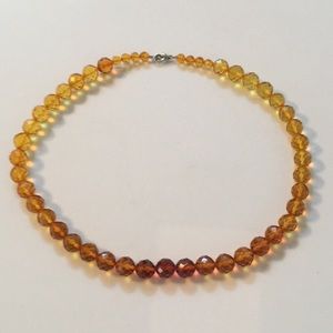 Variegated Amber Colored Necklace