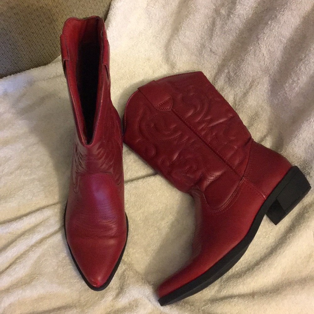 Size 8 1/2 red cowboy boots women's