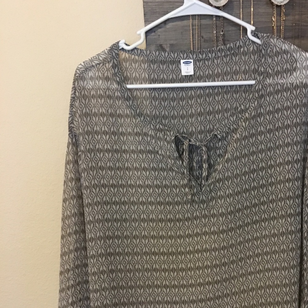 Old navy blouse NWOT