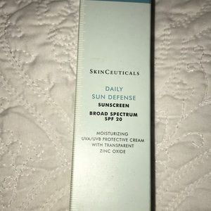 SkinCeuticals Daily Defense Sunscreen
