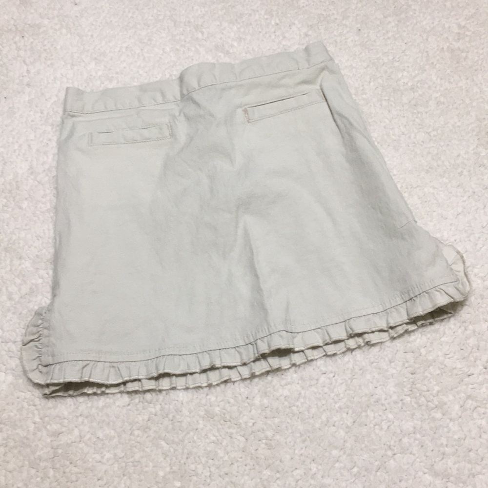 Girls size 4 khaki stretch skirt