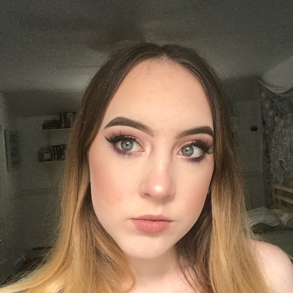 Meet your Posher, Julia