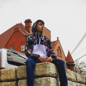 Meet your Posher, Brady