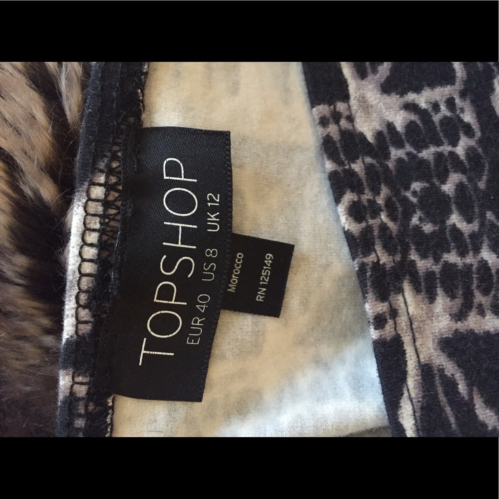 SOLD! Topshop Mini Skirt- very cute animal print pattern - Picture 4 of 8