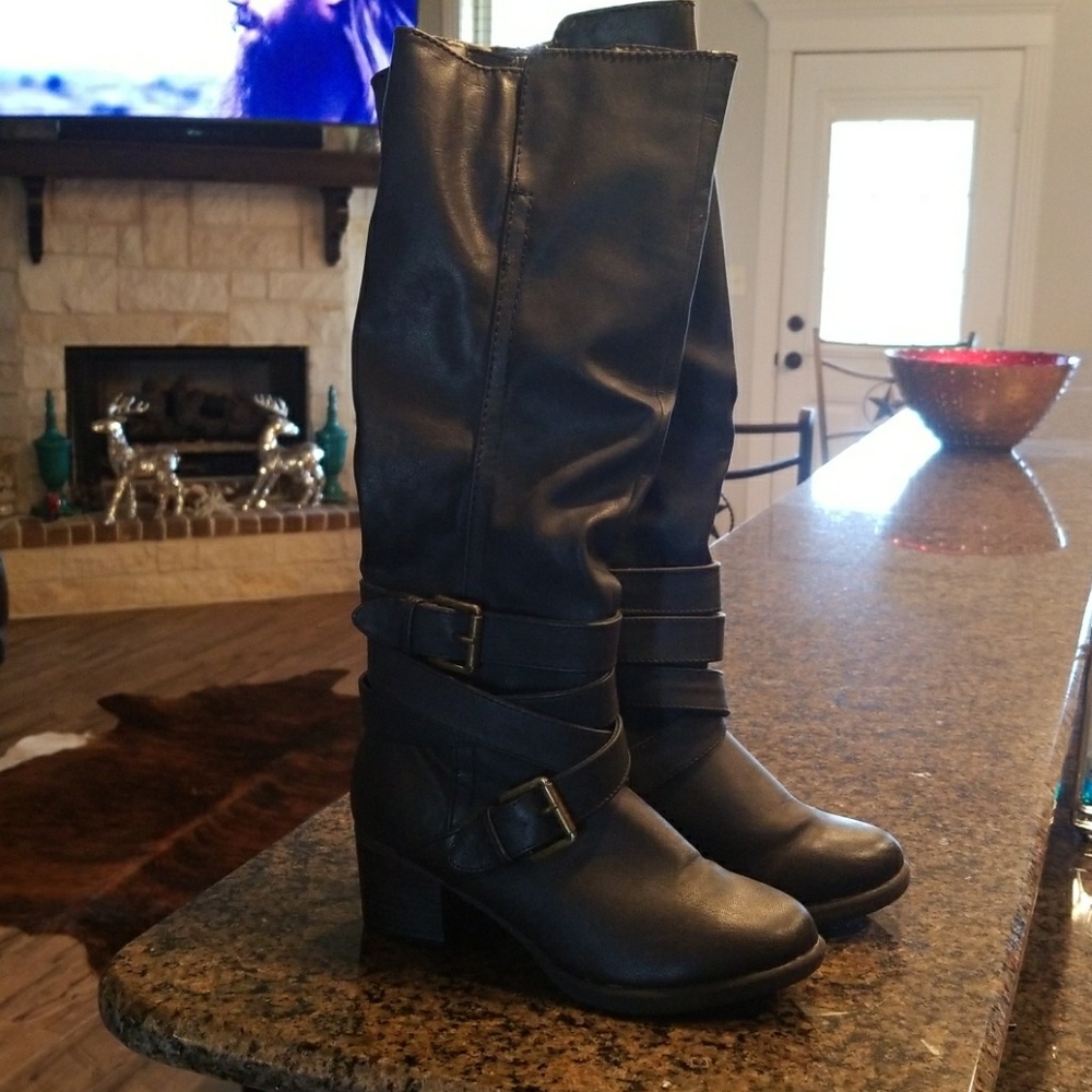 Black talk boots