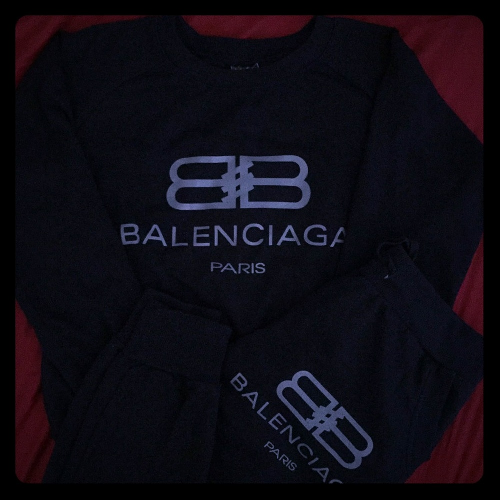 Sweater and sweatpants pair