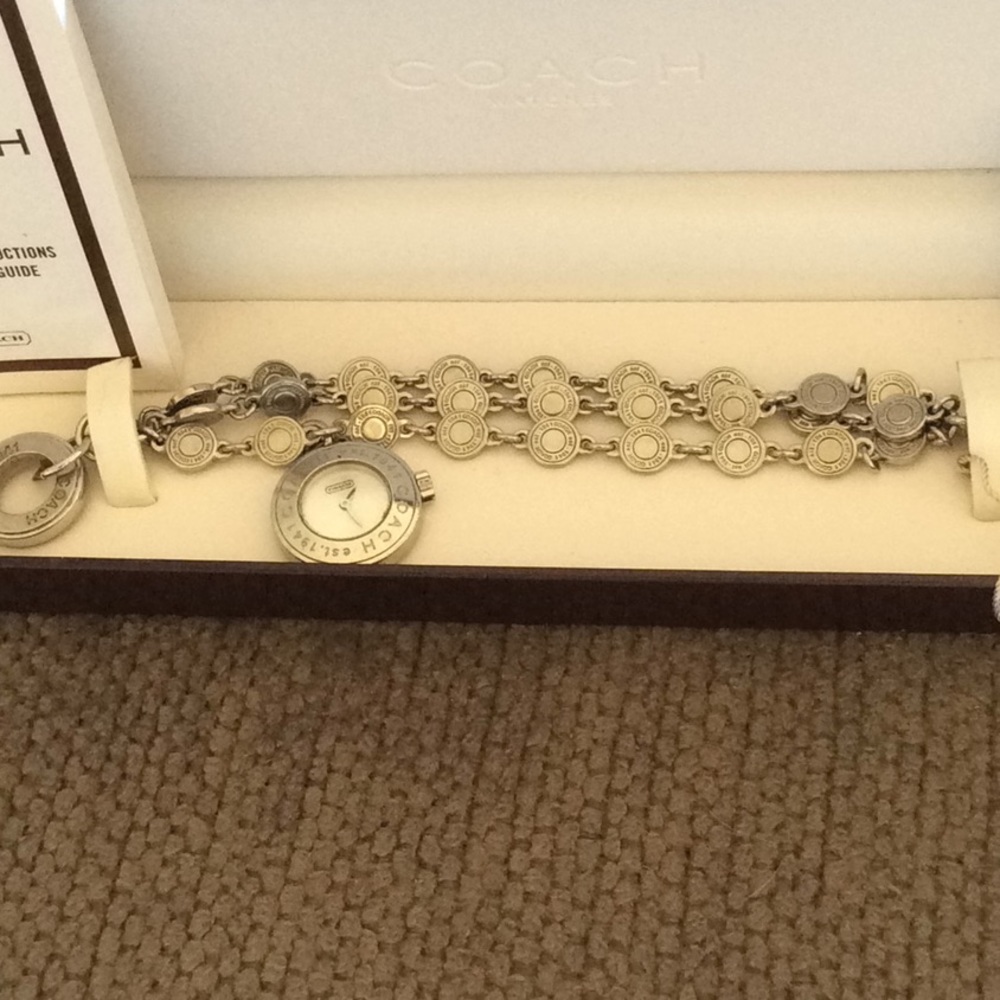 Coach watch - Picture 2 of 8