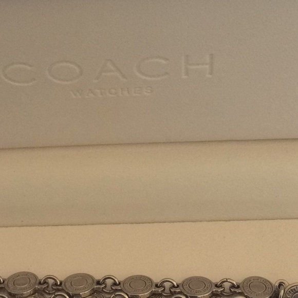 Coach watch - Picture 6 of 8