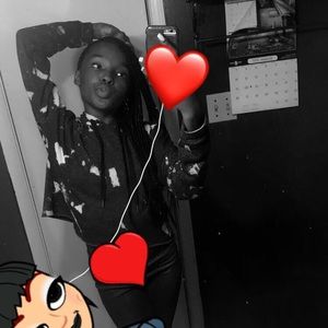 Meet your Posher, Jasmine