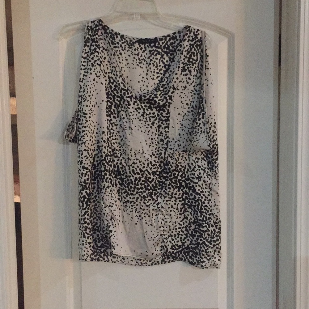 Cold shoulder top