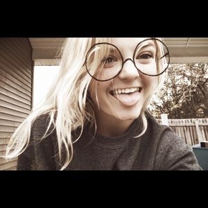 Meet your Posher, Bre