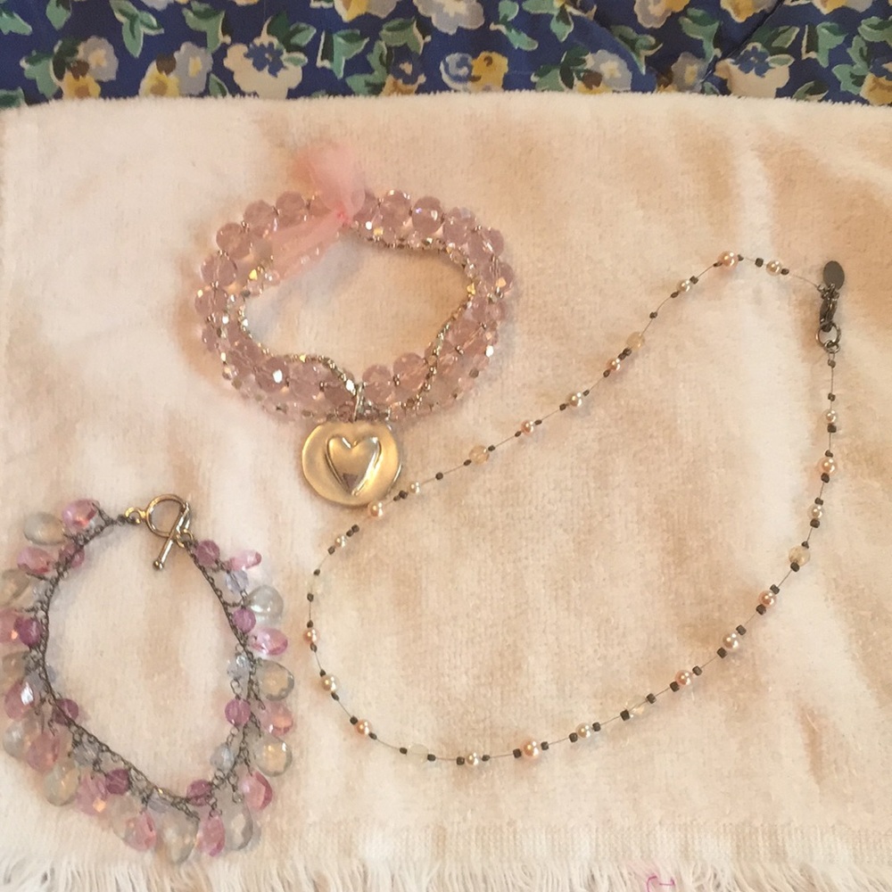 💋⭐️Bundle of bracelets and necklace ⭐️❤️