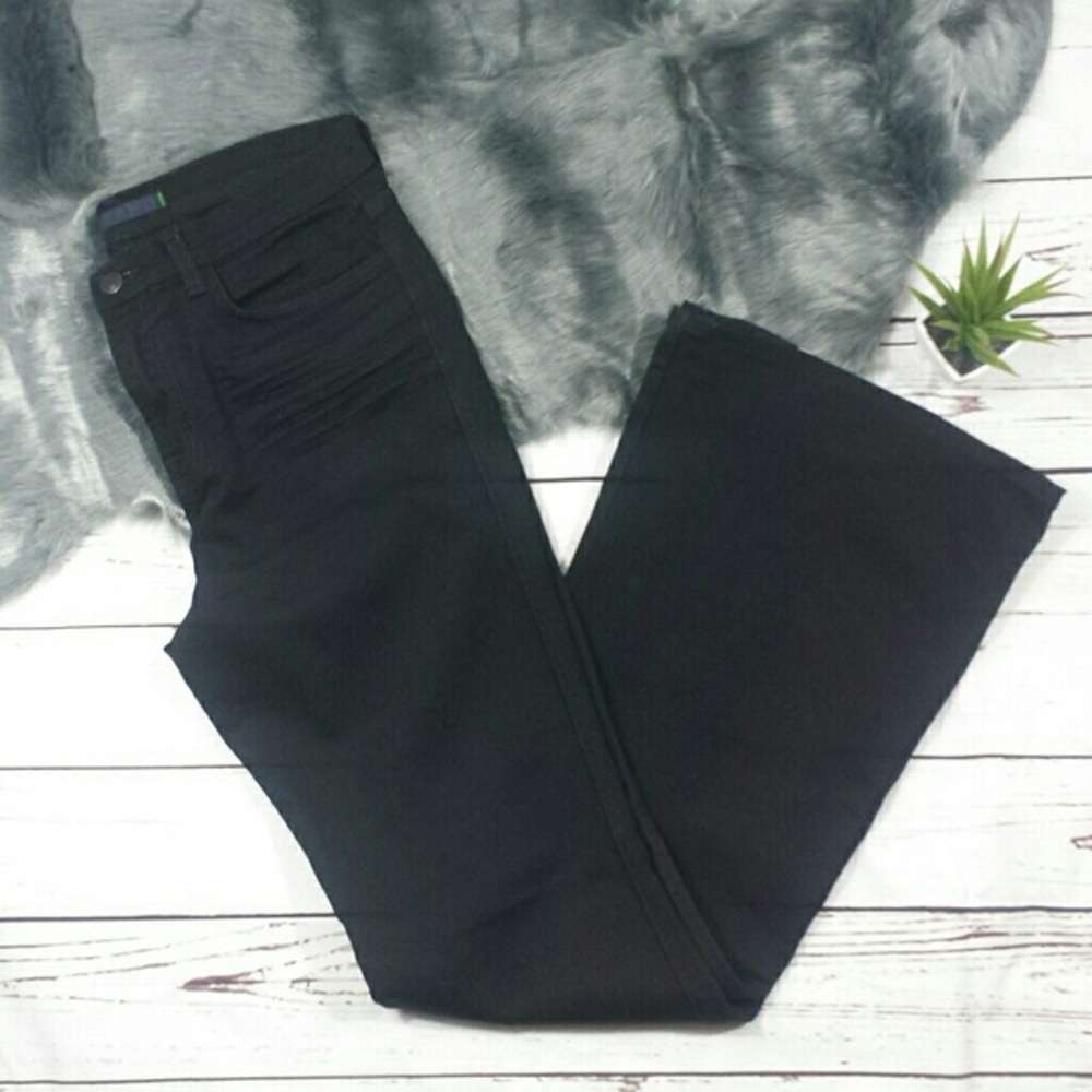 Divided Black Jeans SIZE FOUR