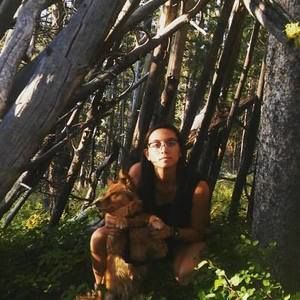 Meet your Posher, Leah