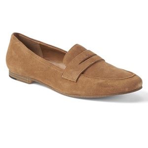 tan gap loafer