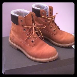 Timberlands boots with fleece lining