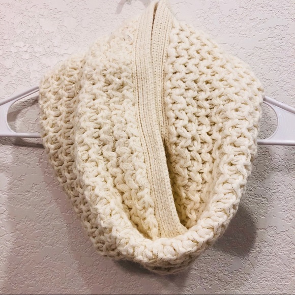 LOFT Accessories - LOFT Lattice Stitch Popover Scarf