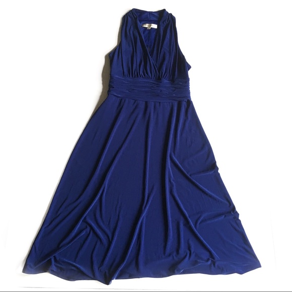 Evan Picone Dresses & Skirts - €• Swingy Blue Ruched Racerback Dress L8