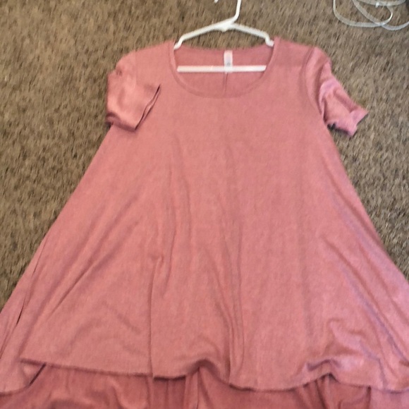 LuLaRoe Tops - LuLaRoe Perfect T