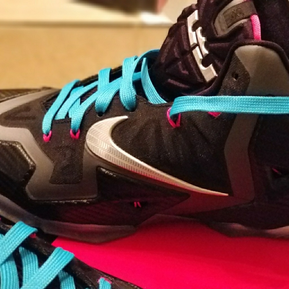 Nike LeBron 11