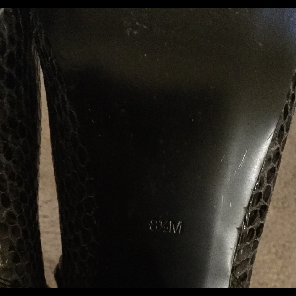 RARE Juicy Couture Black Python Romi Boots Sz 8.5 - Picture 7 of 7