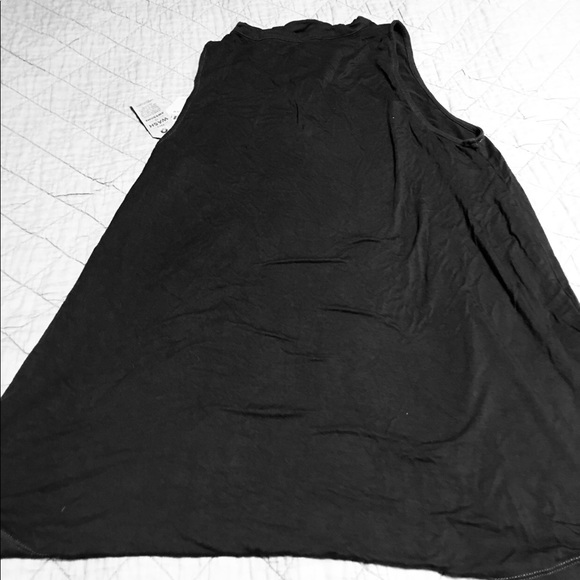 Soft and sexy tank top - Picture 3 of 3