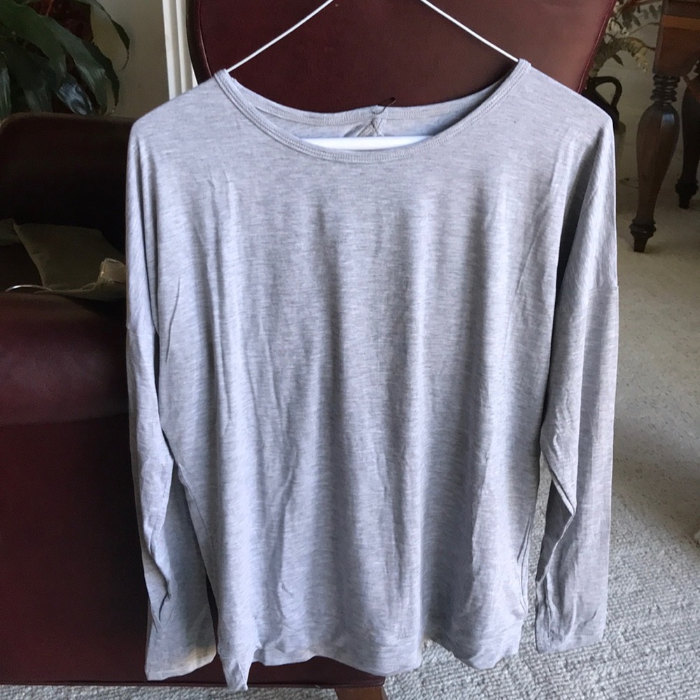Open back long sleeve tee NWT