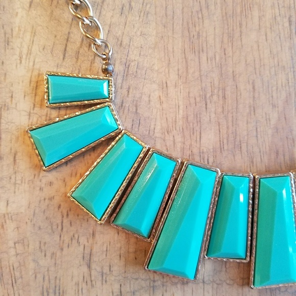 Turquoise statement necklace - Picture 2 of 4