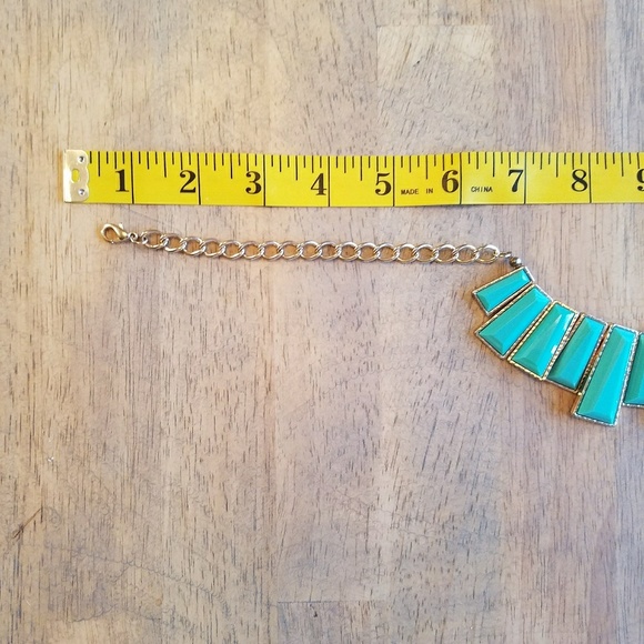 Turquoise statement necklace - Picture 3 of 4