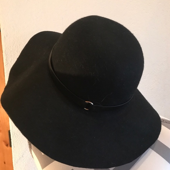 Wool hat - Picture 2 of 3