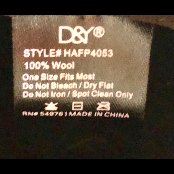 Wool hat - Picture 3 of 3