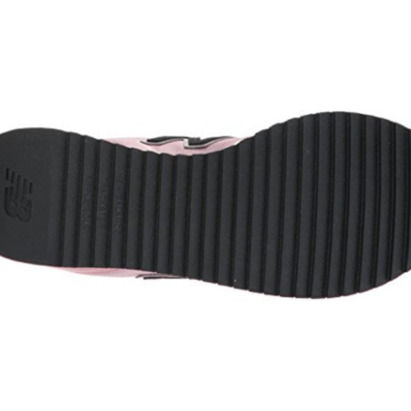 NWT New Balance Pink Sneaker - Picture 5 of 6