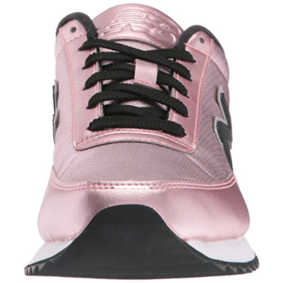 NWT New Balance Pink Sneaker - Picture 3 of 6