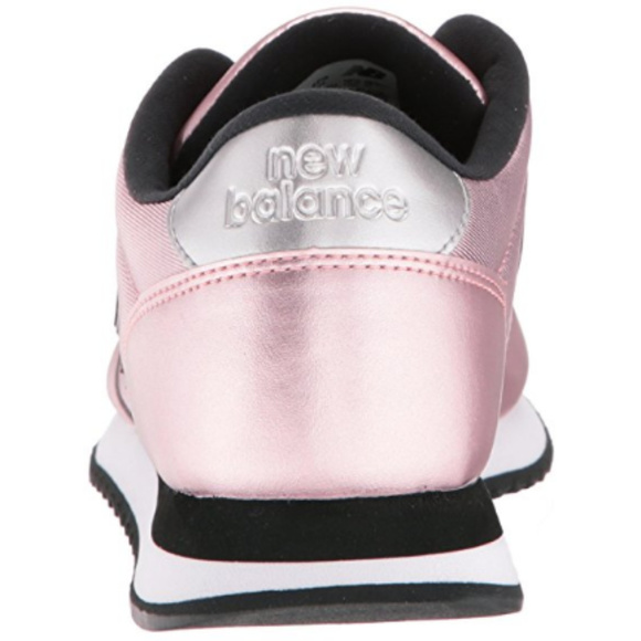 NWT New Balance Pink Sneaker - Picture 4 of 6