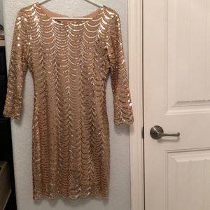 Gianni bini scalloped dress