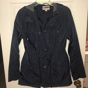 Women’s navy rain jacket
