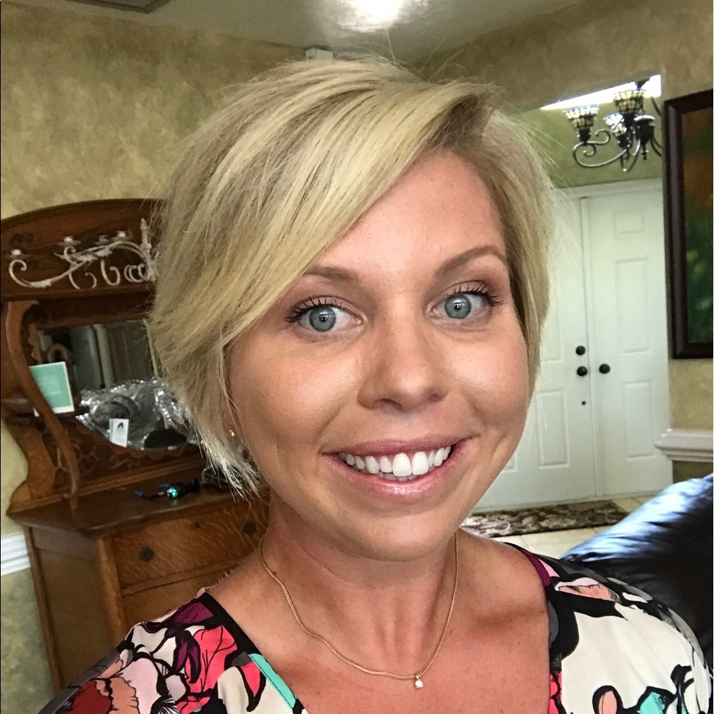 Meet your Posher, Victoria