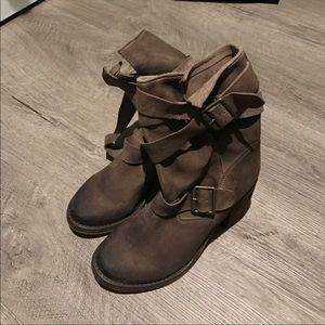Jeffrey Campbell France Suede Boot size 6 NWT