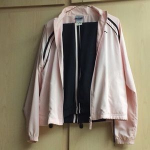 Ladies’ two-piece athletic suit