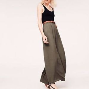 Lou & Grey Maxi Dress - Black/Olive