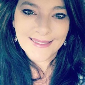 Meet your Posher, Kelli