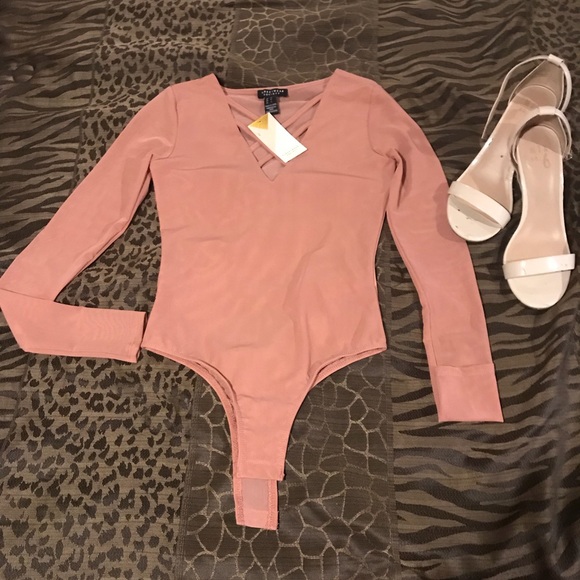 Streetwear Society Tops - 💞✨Elegant Pink Body Suit✨💞