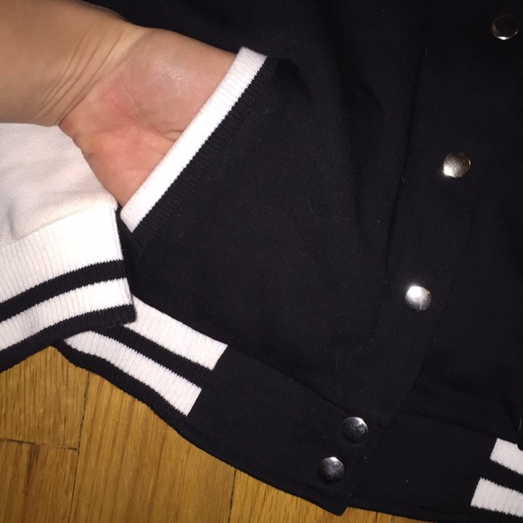 “H” button up top - Picture 3 of 5